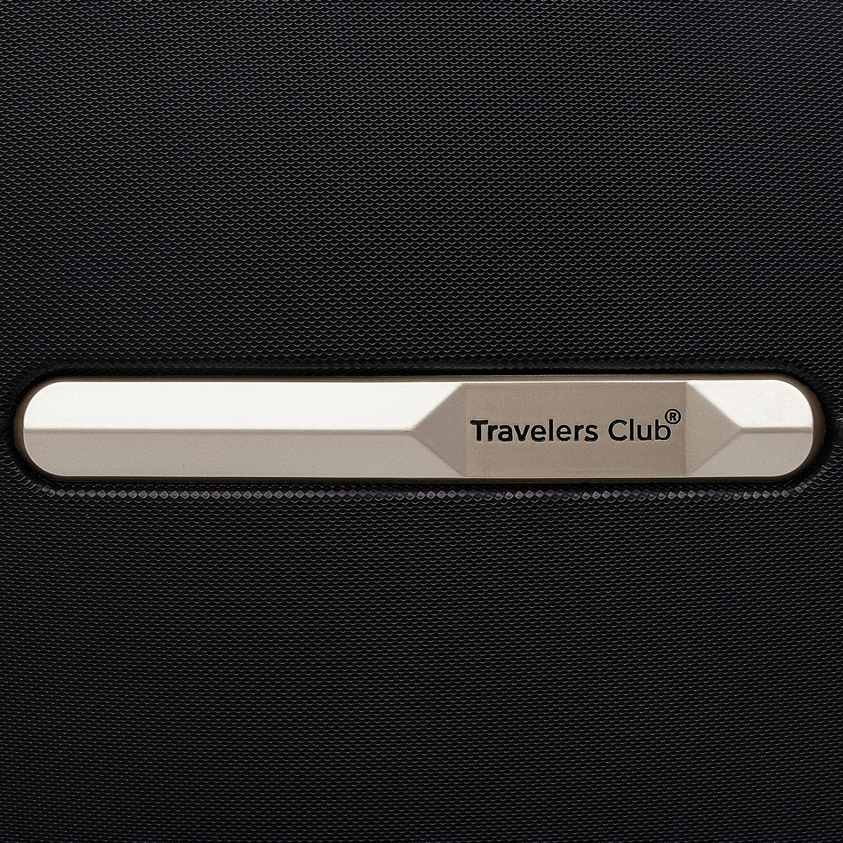 Travelers Club 22" Richmond Spinner Carry-on Luggage